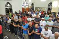 بالفيديو والصور: شعائر صلاة التراويح من مسجد الجبلية في مدينة يافا